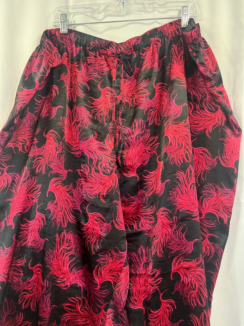 Cacique Black and Hot Pink Feather-Print Satin Pajama Set - Picture 5 of 6